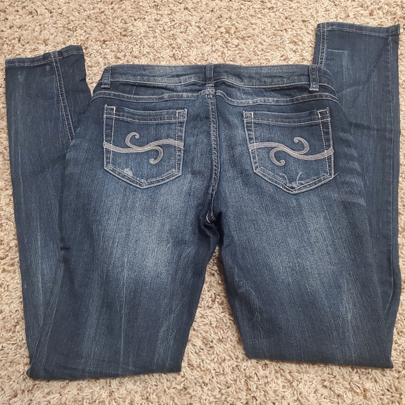 Women's Candies Skinny Jeans - Picture 3 of 4